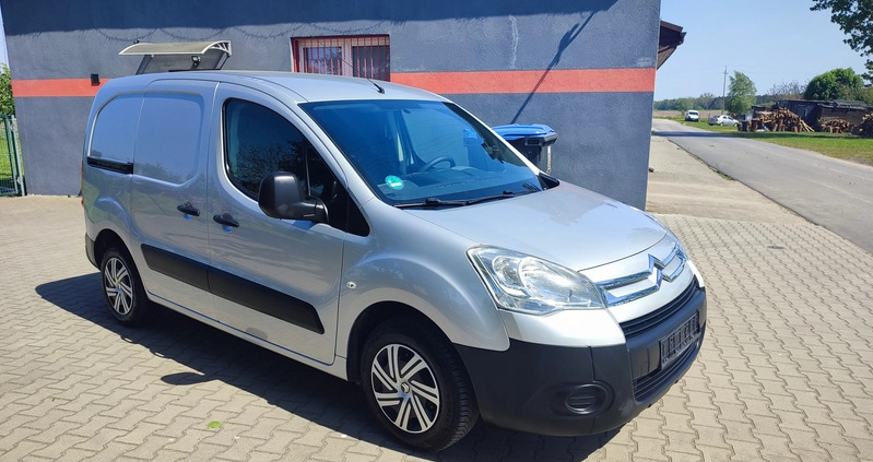 Citroen Berlingo cena 19999 przebieg: 224000, rok produkcji 2012 z Oborniki małe 277